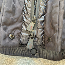 Load image into Gallery viewer, Women’s Moncler Grenoble Bever Black Print Size 3
