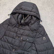 Load image into Gallery viewer, Moncler Nicloux Black Size 2
