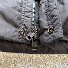 Load image into Gallery viewer, Moncler Gruss Black Size 4
