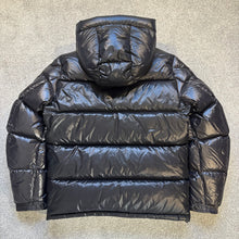 Load image into Gallery viewer, Moncler Ecrins Black Size 2
