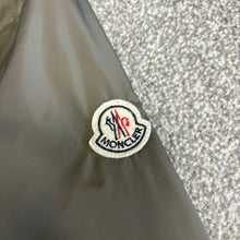 Load image into Gallery viewer, Moncler Kenya Grey Size 7
