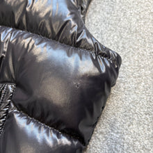 Load image into Gallery viewer, Moncler Tib Gilet Black Size 3
