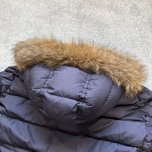 Load image into Gallery viewer, Moncler Cluny Navy Size 2
