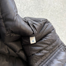 Load image into Gallery viewer, Moncler Forbin Black Size 4
