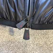 Load image into Gallery viewer, Moncler Grenoble Hintertux Black Size 6
