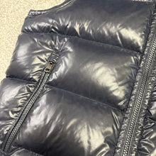 Load image into Gallery viewer, Moncler Lacet Gilet Navy Size 3
