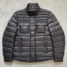 Load image into Gallery viewer, Moncler Forbin Black Size 4

