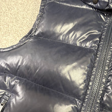 Load image into Gallery viewer, Moncler Lacet Gilet Navy Size 3
