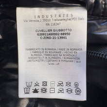 Load image into Gallery viewer, Moncler Cuvellier Black Size 3
