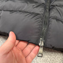 Load image into Gallery viewer, Women’s Moncler Artemis Black Size 1

