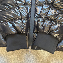 Load image into Gallery viewer, Moncler Cuvellier Black Size 3
