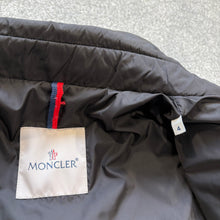Load image into Gallery viewer, Moncler Gruss Black Size 4
