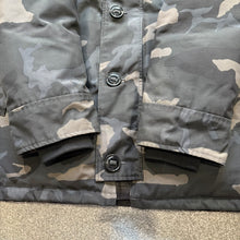 Load image into Gallery viewer, Canada Goose Chateau Parka Black Camo Size Medium
