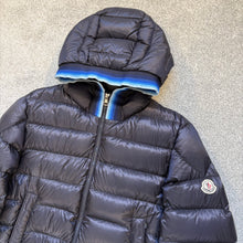 Load image into Gallery viewer, Moncler Avrieux Navy Size 4

