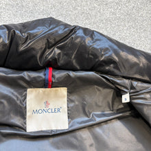 Load image into Gallery viewer, Moncler Tib Gilet Black Size 5
