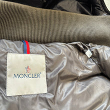 Load image into Gallery viewer, Moncler Bartholome Gilet Dark Navy Size 4

