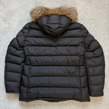 Load image into Gallery viewer, Moncler Cluny Black Size 5
