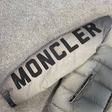 Load image into Gallery viewer, Moncler x Off-White Enclos Grey Size 3
