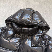 Load image into Gallery viewer, Moncler Maya Black Size 4
