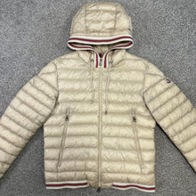 Load image into Gallery viewer, Moncler Eliot Cream Size 3
