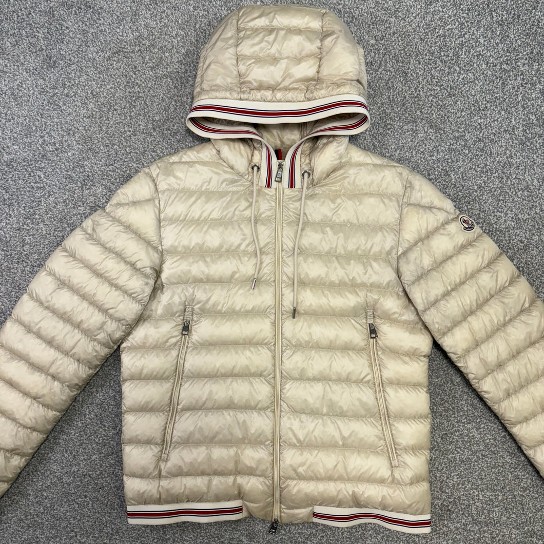 Moncler Eliot Cream Size 3