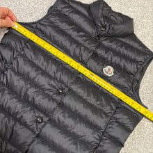 Load image into Gallery viewer, Women’s Moncler Liane Gilet Black Size 3
