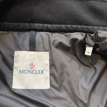 Load image into Gallery viewer, Moncler Nicloux Black Size 2
