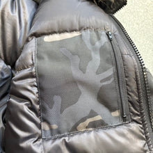 Load image into Gallery viewer, Canada Goose Chateau Parka Black Camo Size Medium
