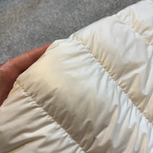 Load image into Gallery viewer, Moncler Bramant White Size 6
