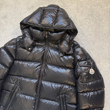 Load image into Gallery viewer, Moncler Maya Black Size 3
