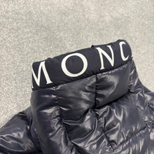 Load image into Gallery viewer, Moncler Salzman Navy Age 14
