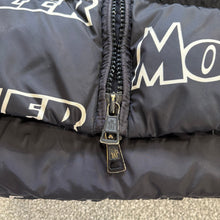 Load image into Gallery viewer, Moncler Faiveley Black Size 3
