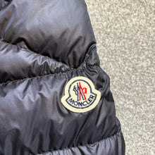 Load image into Gallery viewer, Moncler Tenibres Down Shirt Navy Size 7
