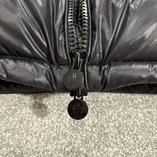 Load image into Gallery viewer, Moncler Ecrins Black Size 2
