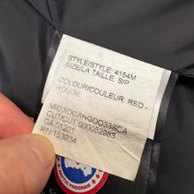 Load image into Gallery viewer, Canada Goose Freestyle Gilet Red Size Small
