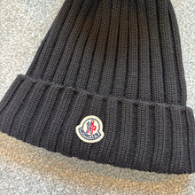 Load image into Gallery viewer, Women’s Moncler Pom-Pom Beanie Black SzUNI
