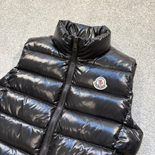 Load image into Gallery viewer, Women’s Moncler Ghany Gilet Black Size 00
