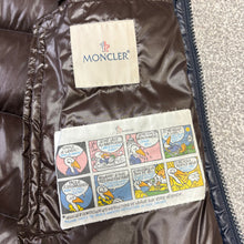 Load image into Gallery viewer, Moncler Bormes Gilet Navy Size 3
