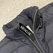 Load image into Gallery viewer, Moncler Albyt Gilet Navy Size 2
