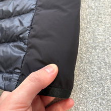 Load image into Gallery viewer, Moncler Hers Navy Size 3
