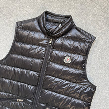 Load image into Gallery viewer, Moncler Gui Gilet Black Size 3

