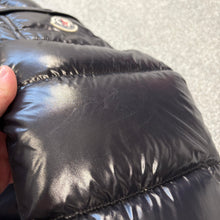 Load image into Gallery viewer, Moncler Maya Black Size 5
