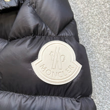 Load image into Gallery viewer, Moncler Arves Black Size 4
