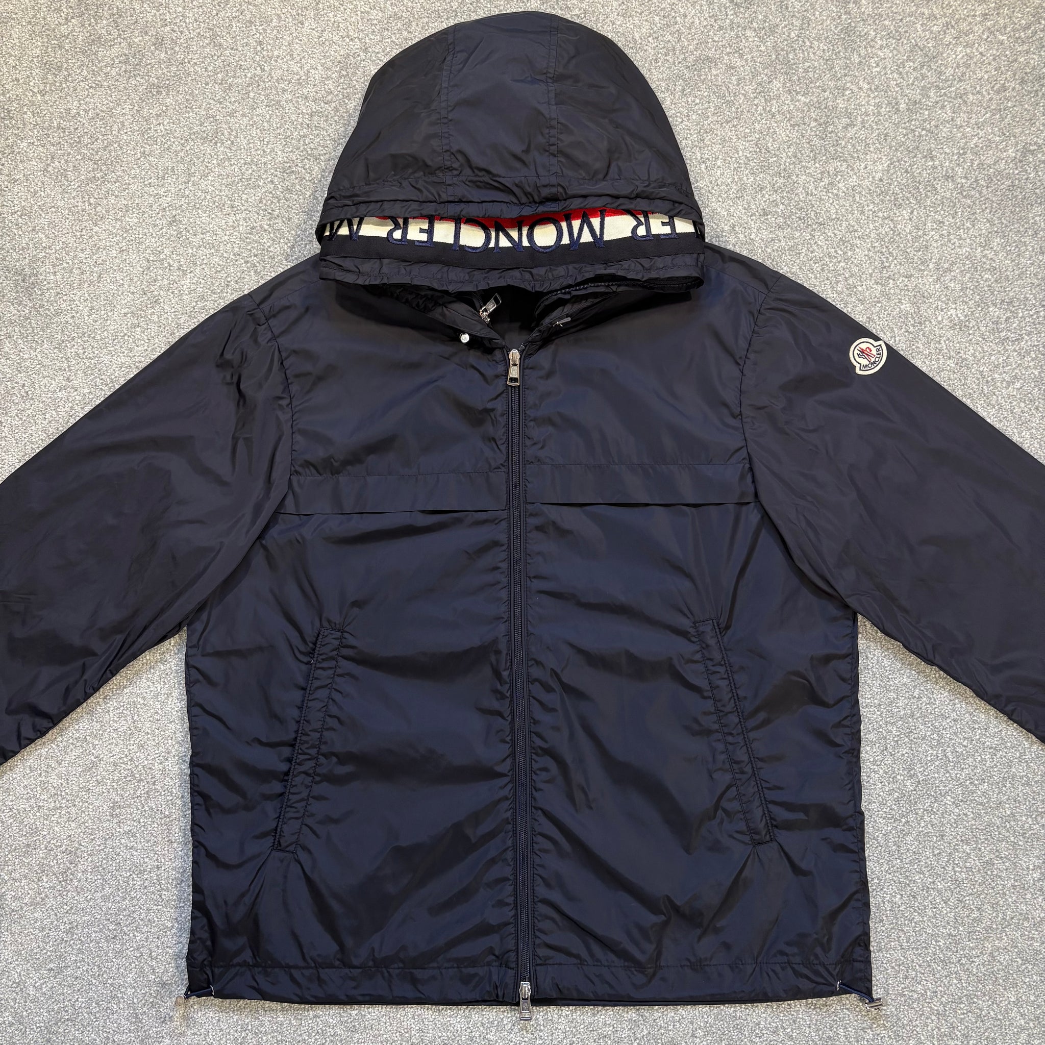 MONCLER / GRADIGNAN 5 ナイロンジャケット ネイビー Moncler Gradignan Navy Size 5 – Supply Hut - Authentic Designer Attire