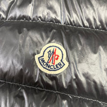 Load image into Gallery viewer, Moncler Gui Gilet Black Size 6
