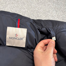 Load image into Gallery viewer, Moncler Poirier Navy Size 6
