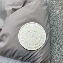 Load image into Gallery viewer, Canada Goose Everett Grey Size XL
