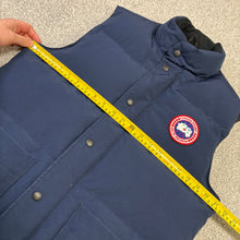 Load image into Gallery viewer, Canada Goose Freestyle Gilet Navy Size Small
