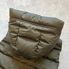 Load image into Gallery viewer, Moncler Cardamine Gilet Khaki Size 1
