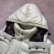 Load image into Gallery viewer, Moncler Genius x Fragment Anthemy Mint Size 2
